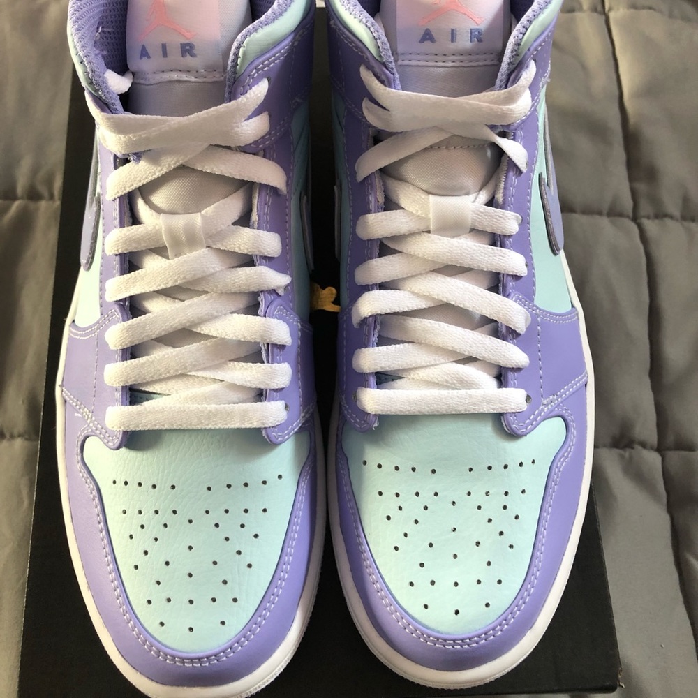 Jordan 1 Mid Purple Pulse/Arctic Punch - Picture 11 of 16